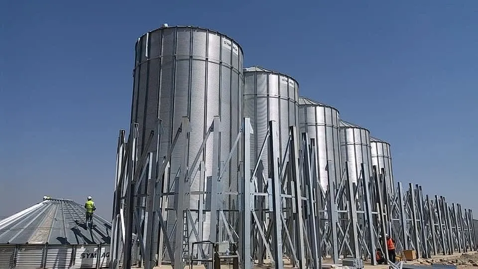 Galvanised silo erection