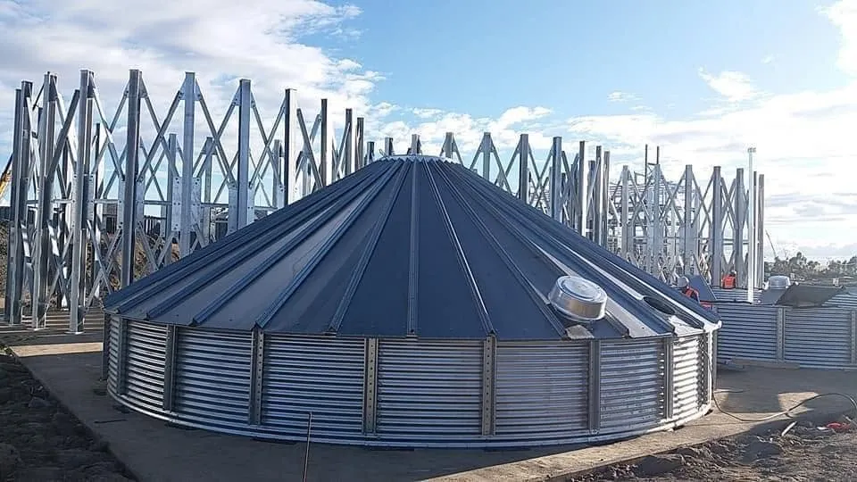Galvanised silo erection
