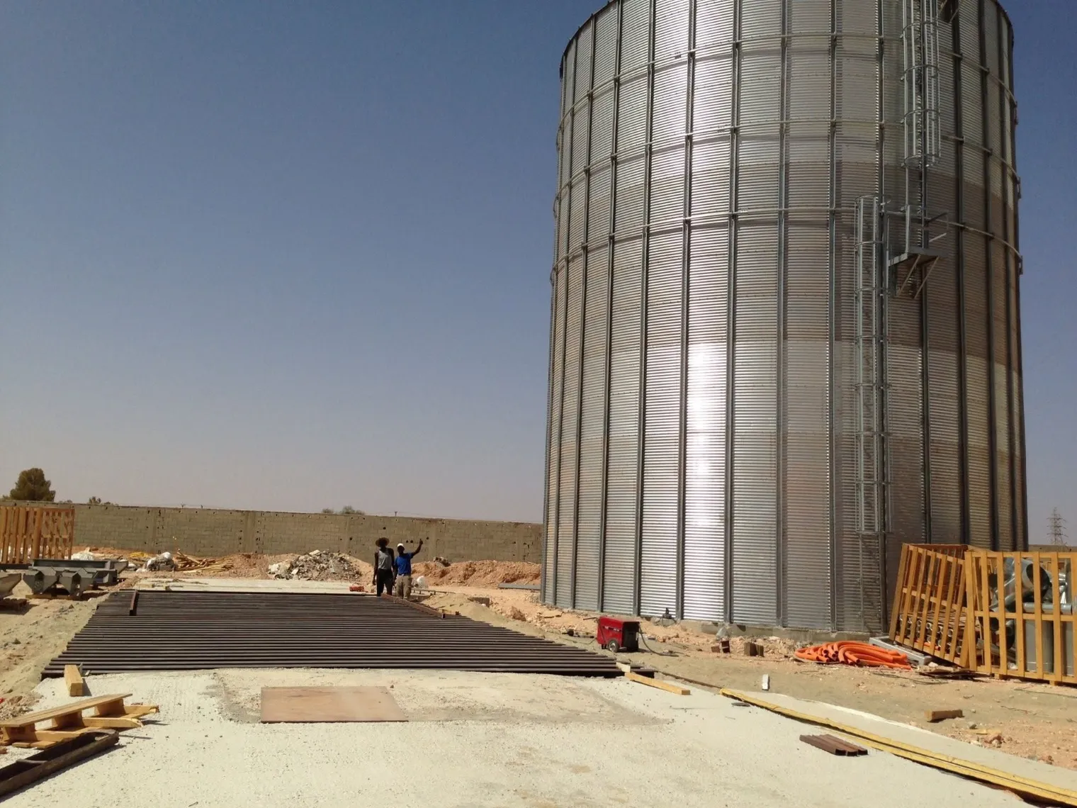 Galvanised grain silo
