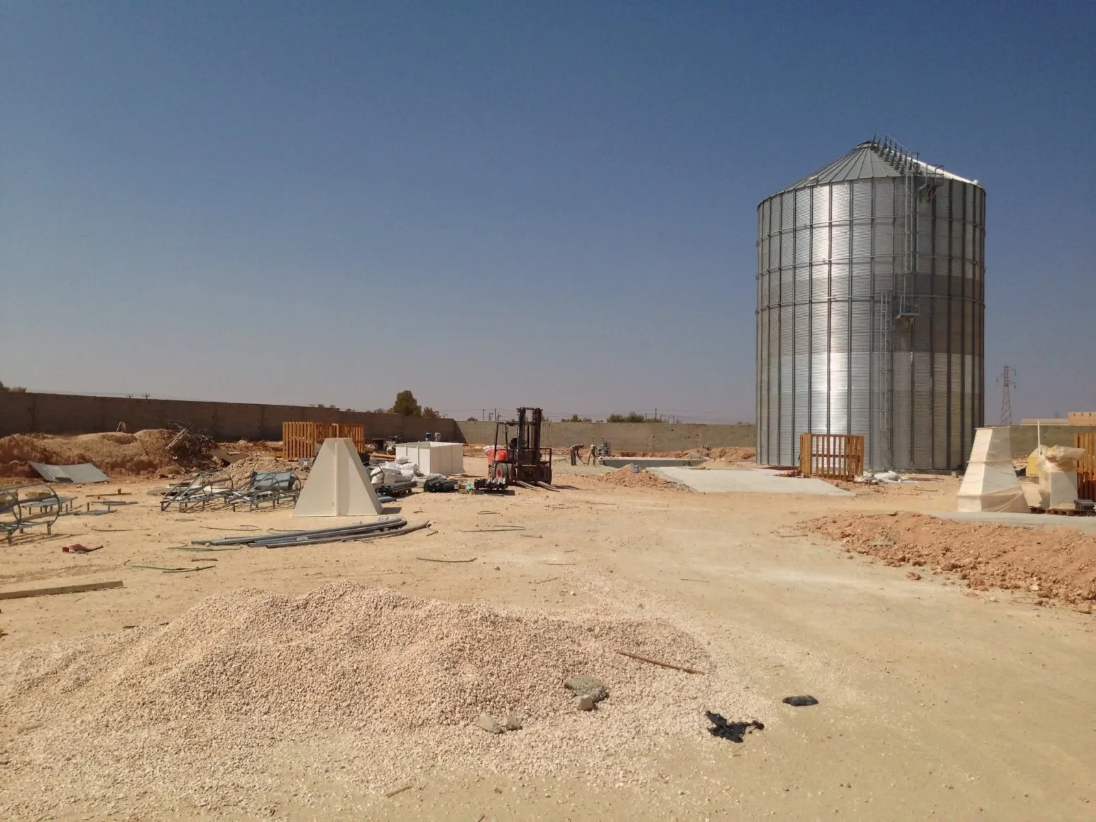 Galvanised grain silo